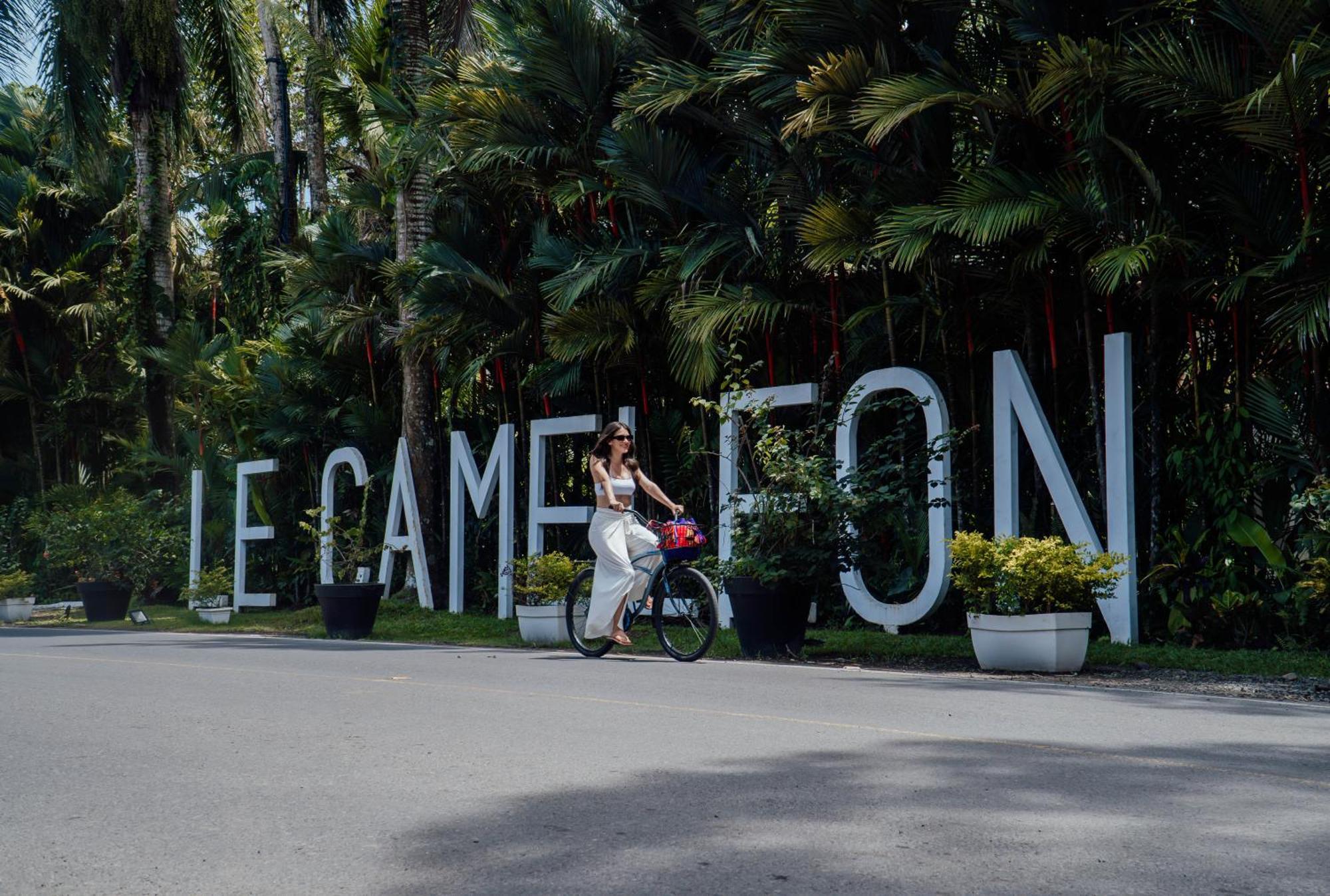 Le Cameleon Boutique Hotel Puerto Viejo de Talamanca ภายนอก รูปภาพ