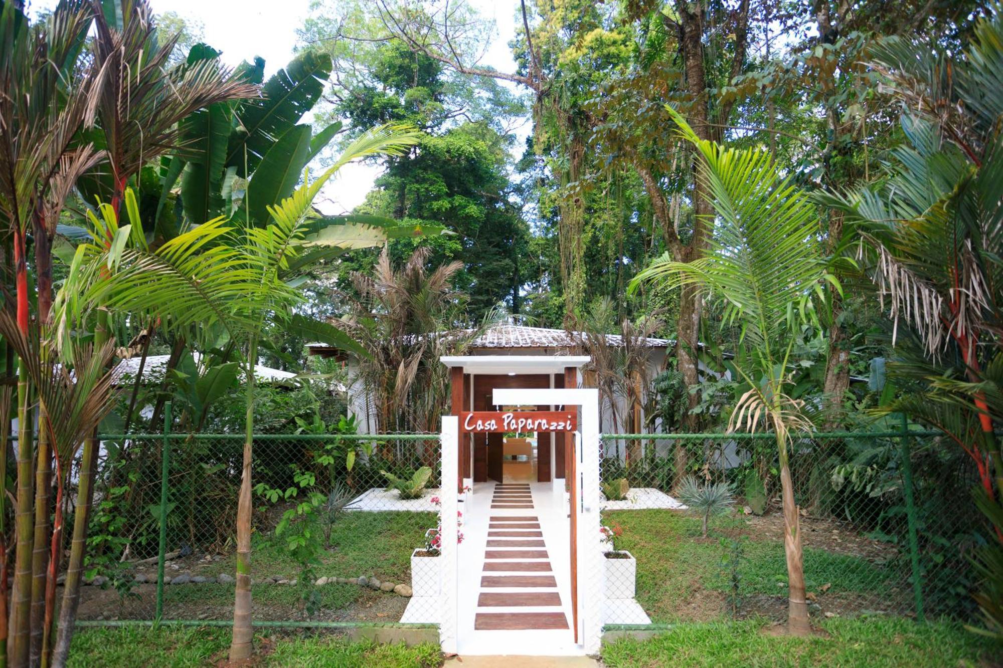Le Cameleon Boutique Hotel Puerto Viejo de Talamanca ภายนอก รูปภาพ